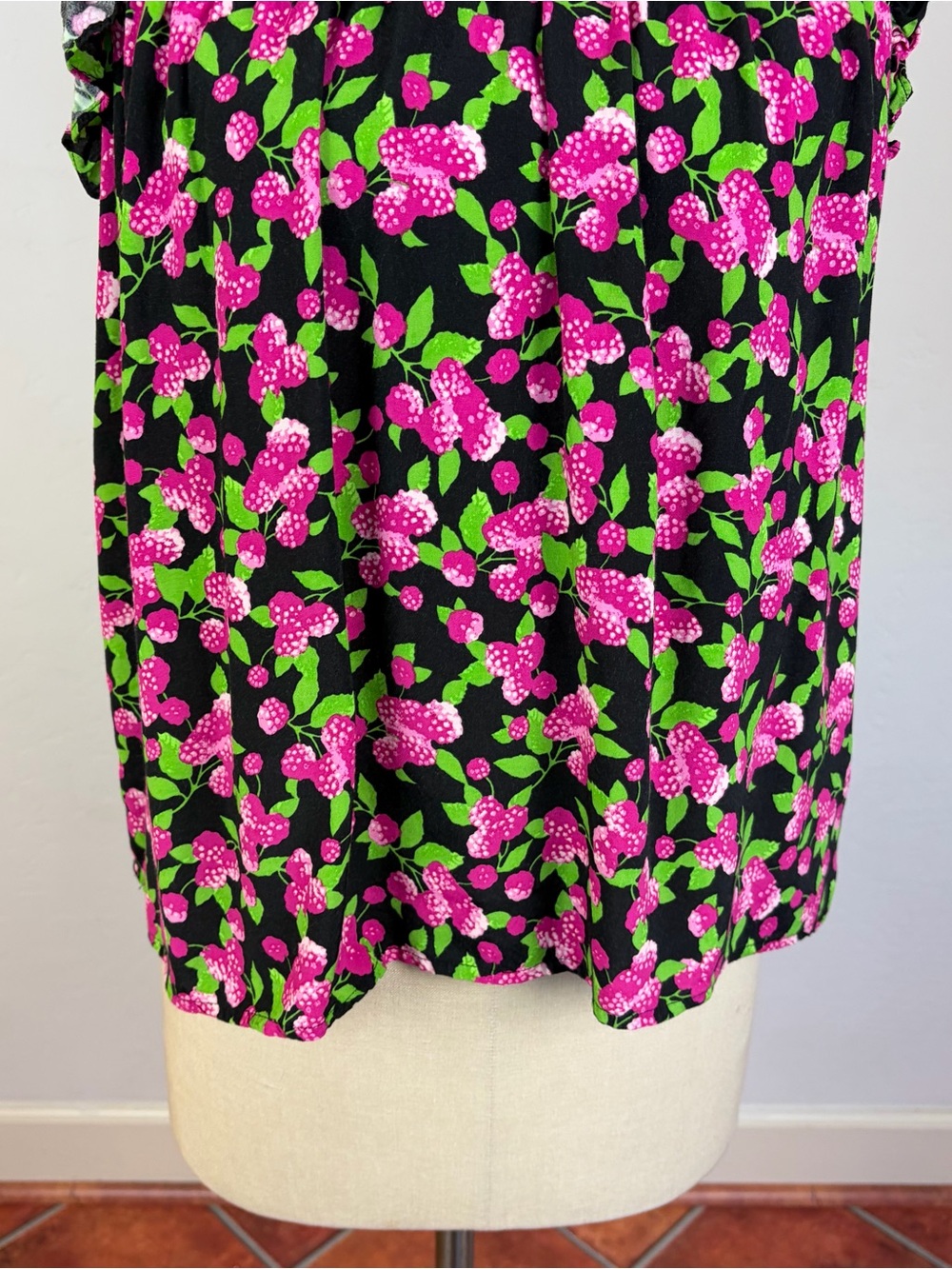 ModCloth Raspberry Floral Shirt - Picture 4 of 7